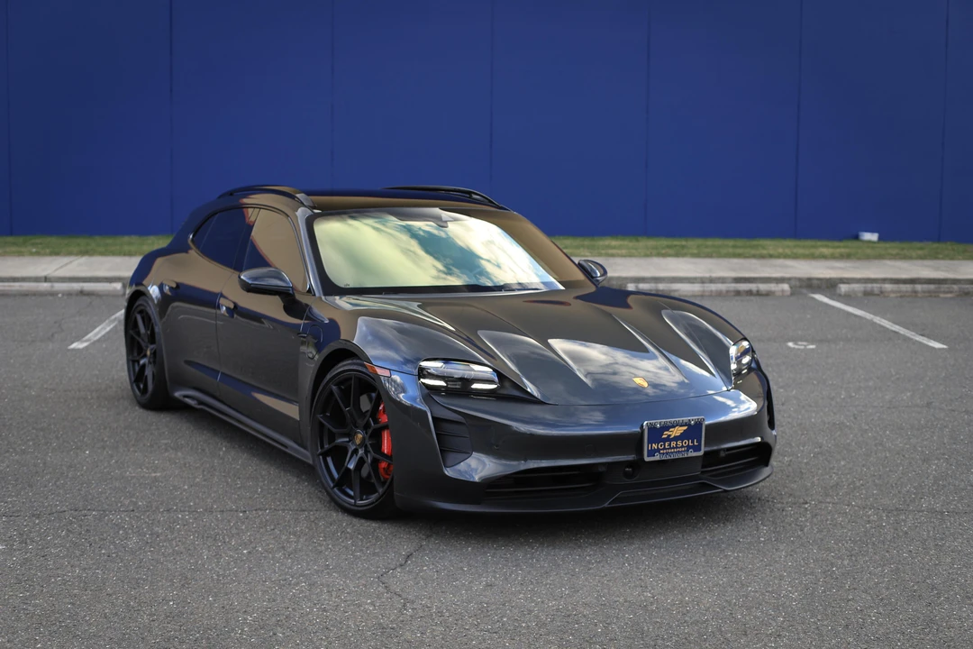 2022 Porsche Taycan GTS - Image 13 of 31