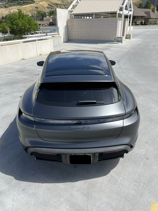2022 Porsche Taycan Cross Turismo - Image 29 of 31