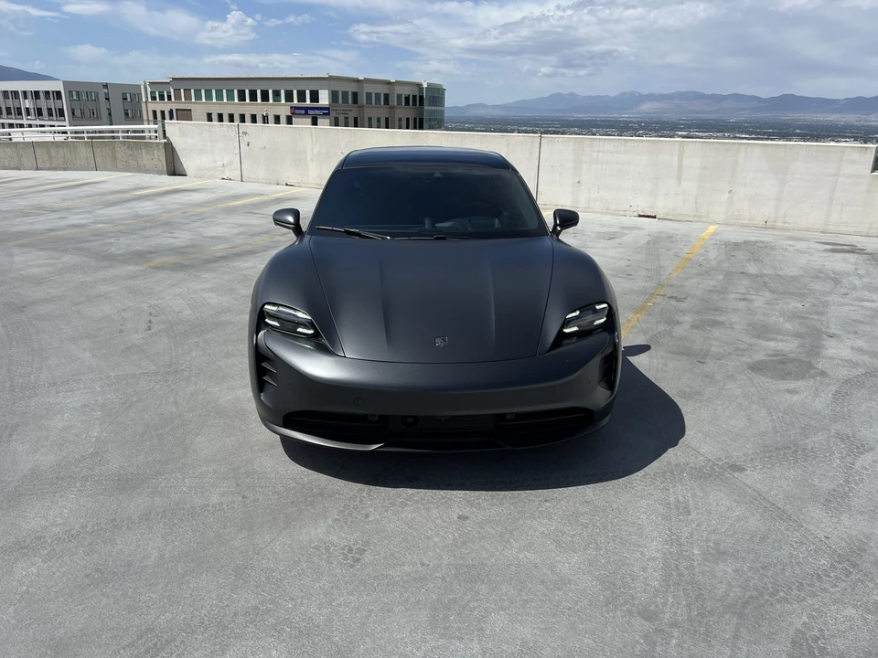 2022 Porsche Taycan Cross Turismo - Image 7 of 31