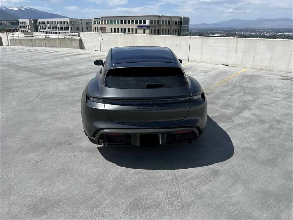 2022 Porsche Taycan Cross Turismo - Image 27 of 31