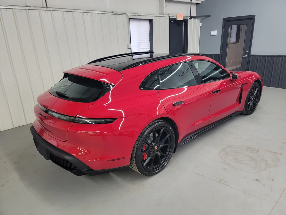 2022 Porsche Taycan GTS - Image 14 of 31