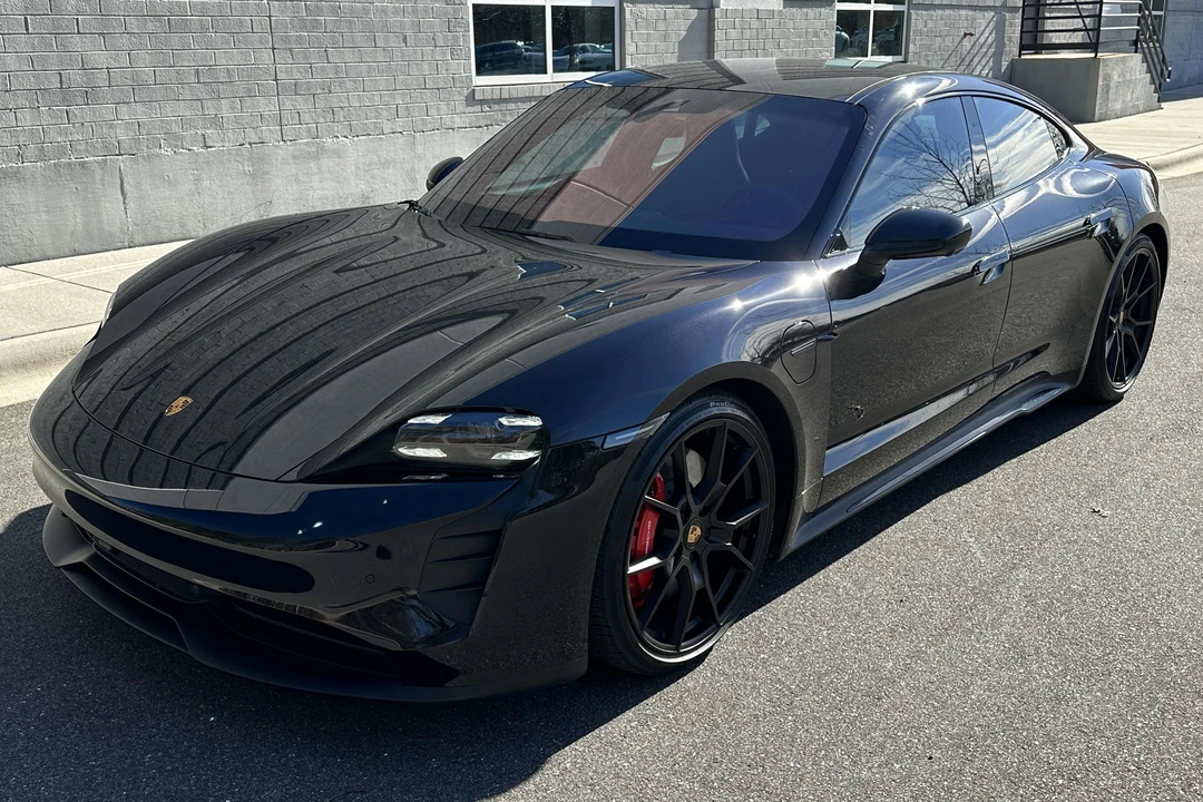 2022 Porsche Taycan GTS - Image 9 of 15