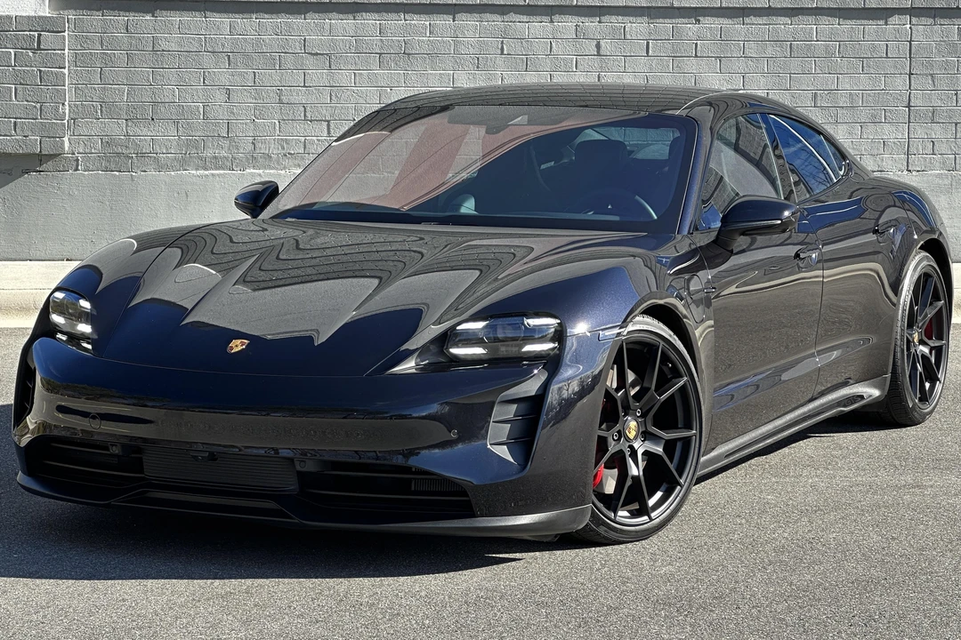 2022 Porsche Taycan GTS - Image 8 of 15