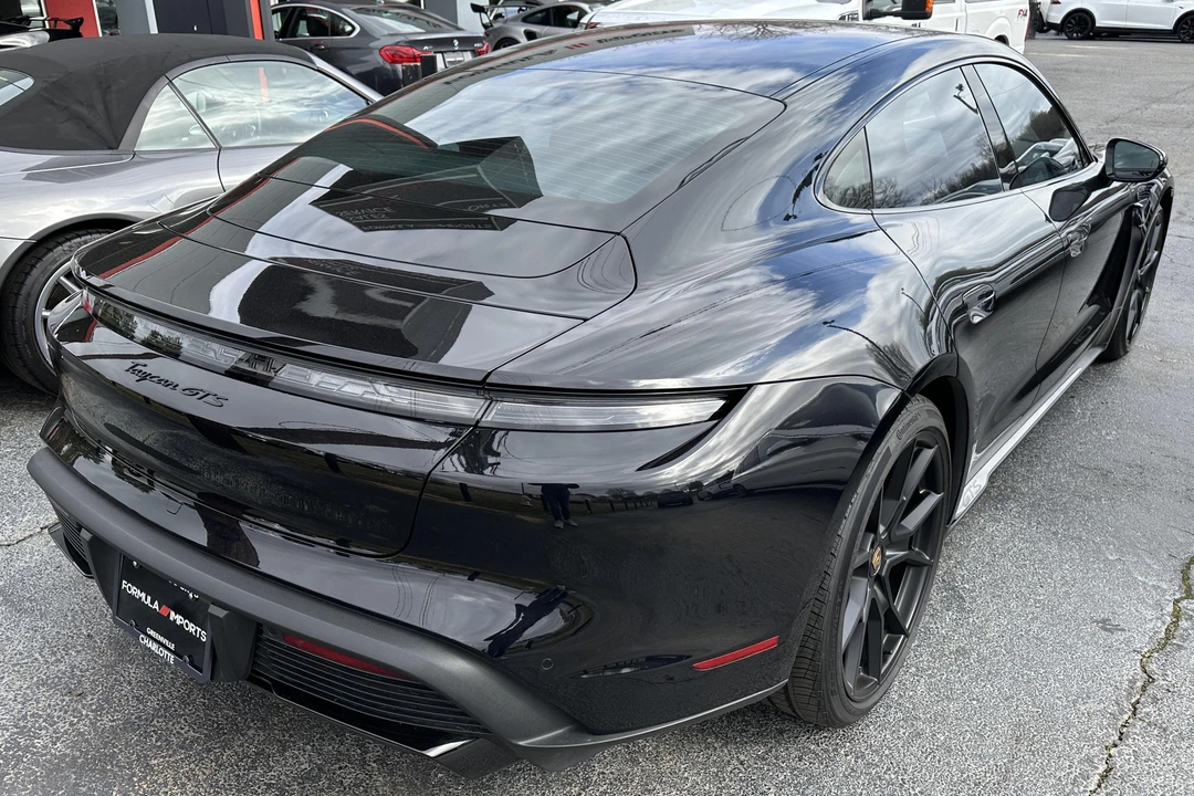 2022 Porsche Taycan GTS - Image 5 of 15