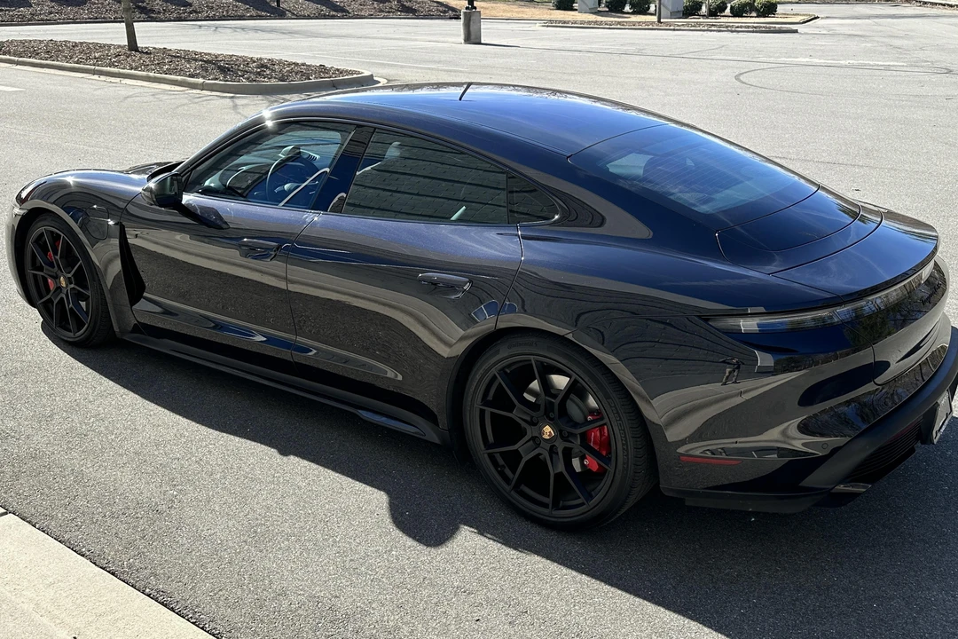 2022 Porsche Taycan GTS - Image 10 of 15