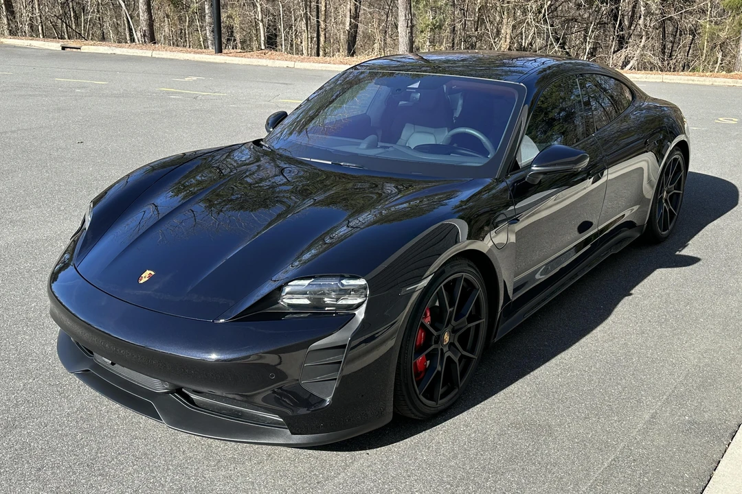 2022 Porsche Taycan GTS - Image 7 of 15
