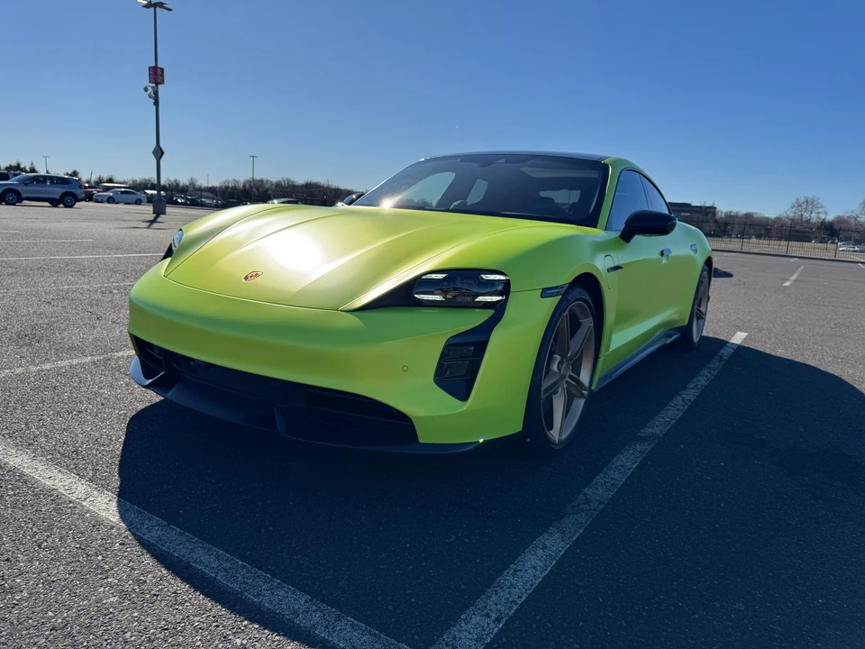 2022 Porsche Taycan GTS - Image 6 of 31