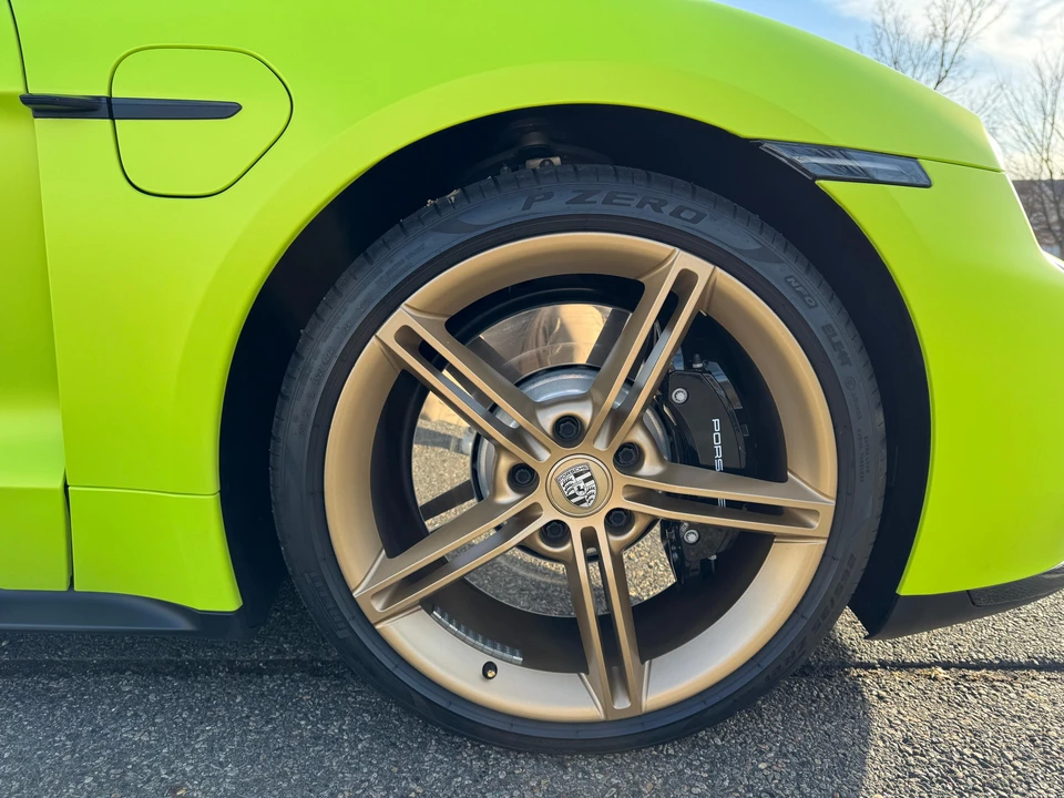 2022 Porsche Taycan GTS - Image 31 of 31