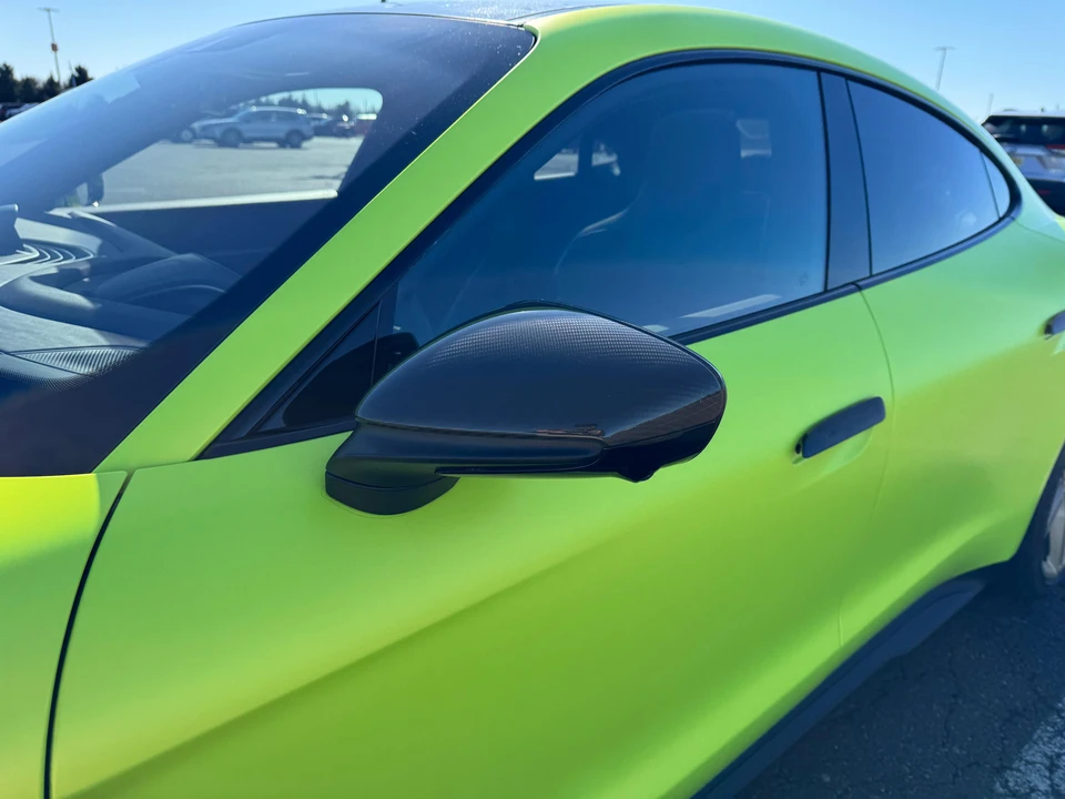 2022 Porsche Taycan GTS - Image 21 of 31