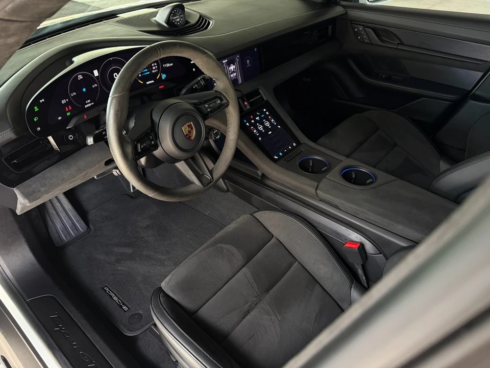 2022 Porsche Taycan GTS - Image 2 of 21