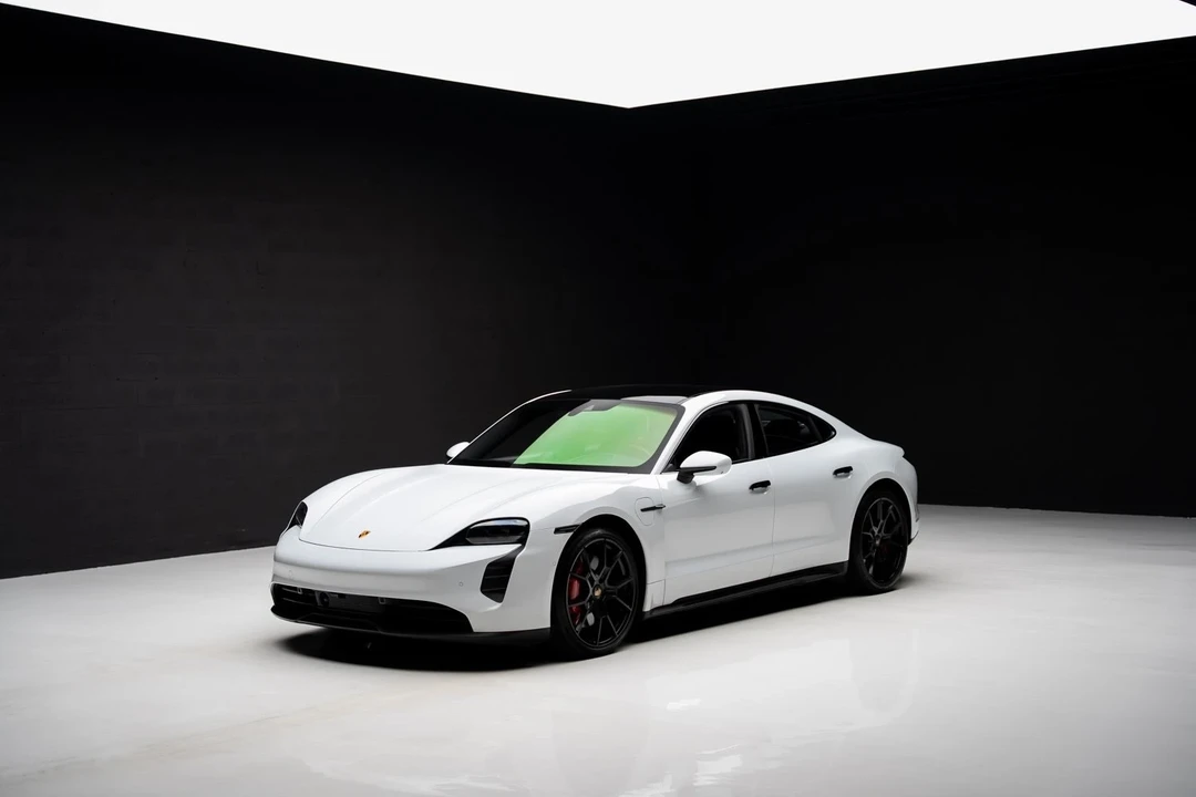 2022 Porsche Taycan GTS - Image 4 of 21