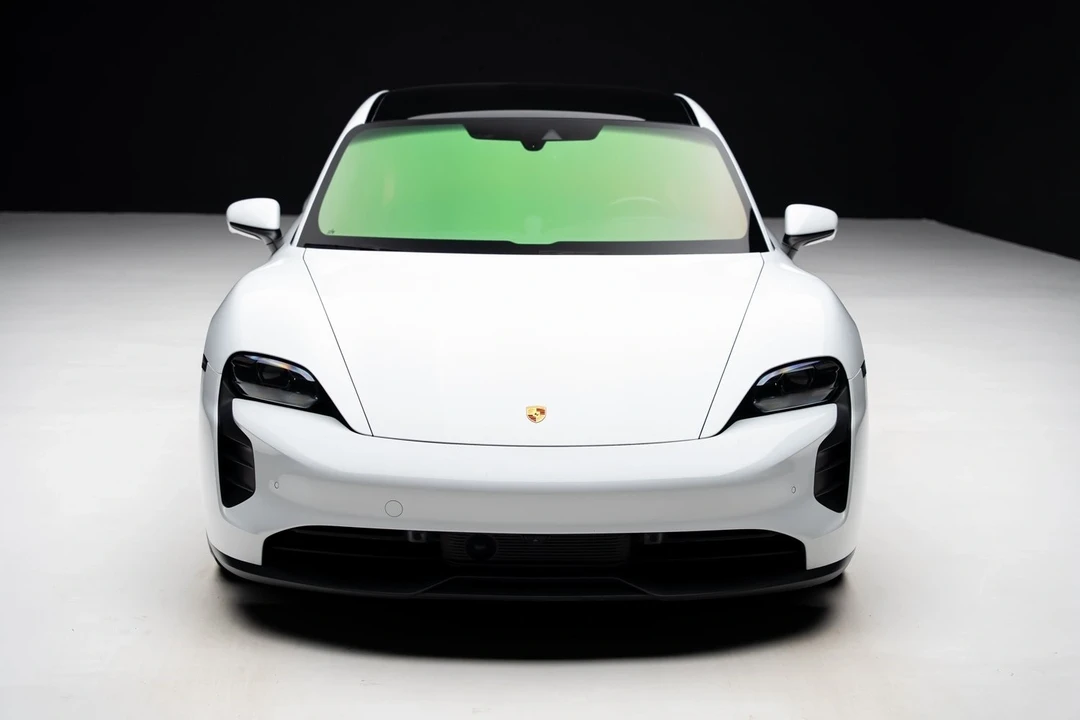 2022 Porsche Taycan GTS - Image 5 of 12