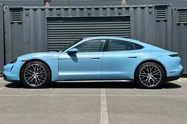 2022 Porsche Taycan - Image 2 of 4