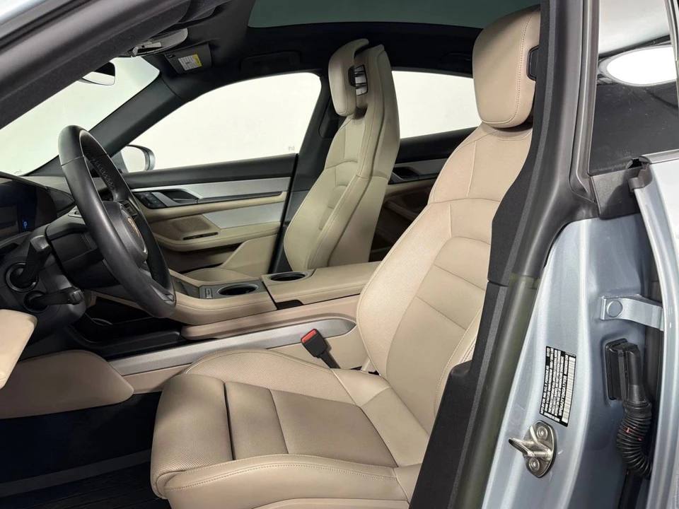 2022 Porsche Taycan - Image 5 of 5