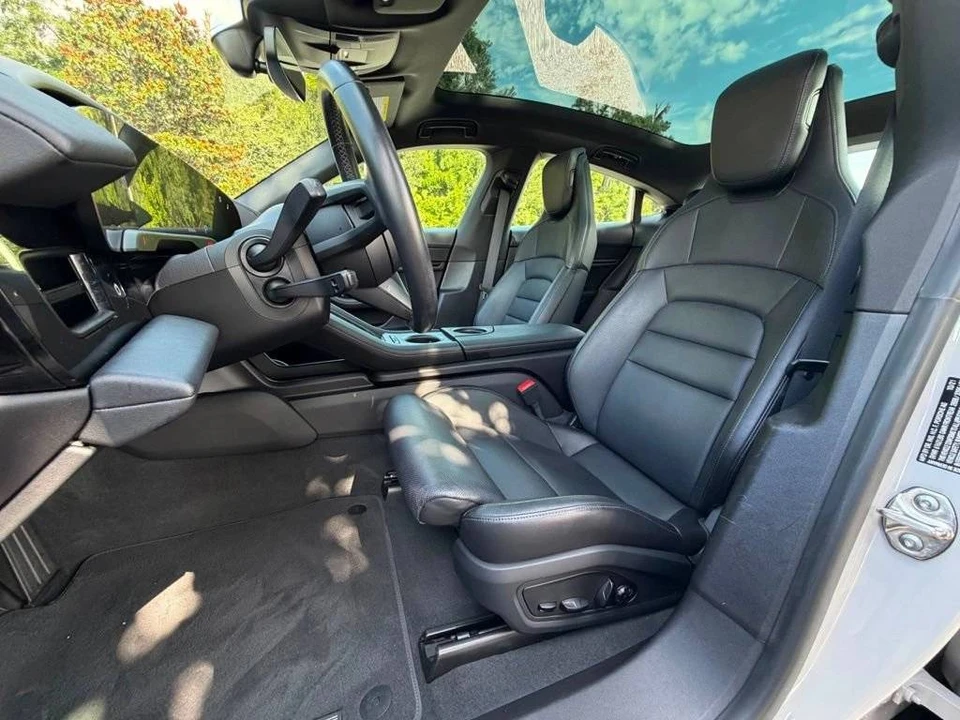 2022 Porsche Taycan - Image 5 of 5