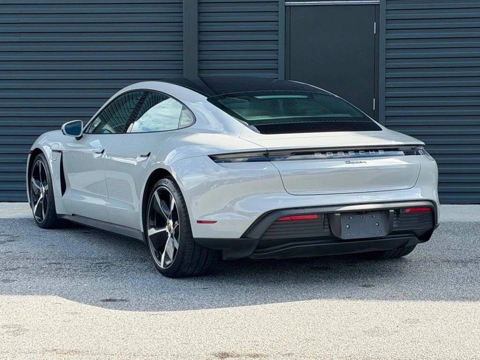 2022 Porsche Taycan - Image 3 of 5