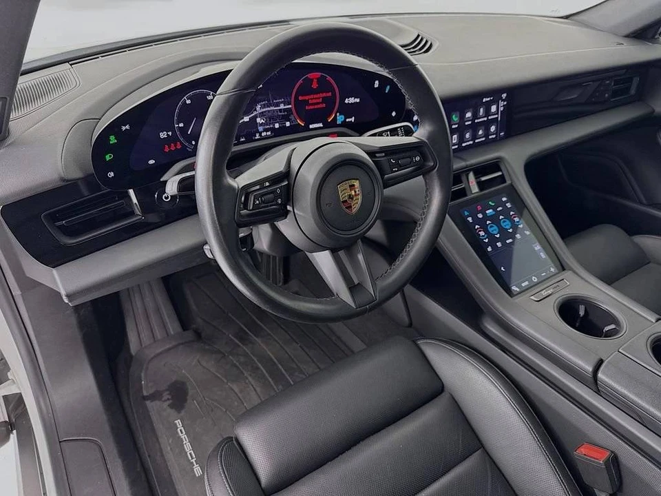 2022 Porsche Taycan - Image 4 of 5