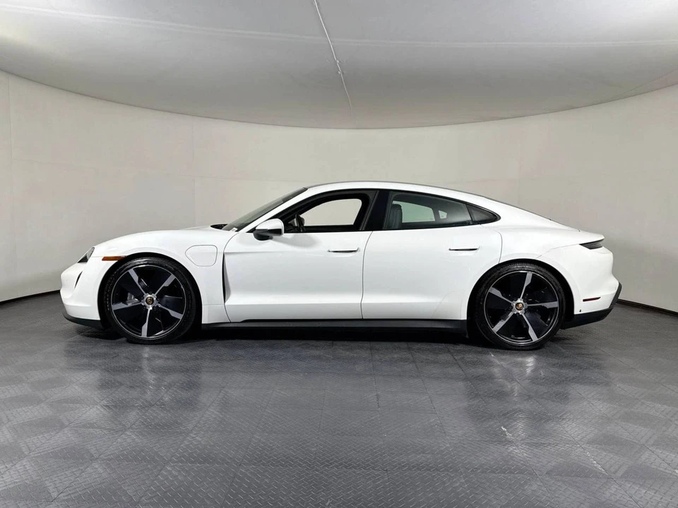 2022 Porsche Taycan - Image 2 of 5