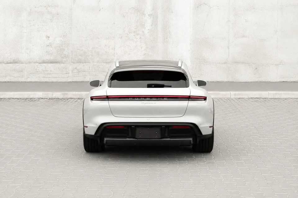 2022 Porsche Taycan - Image 5 of 10