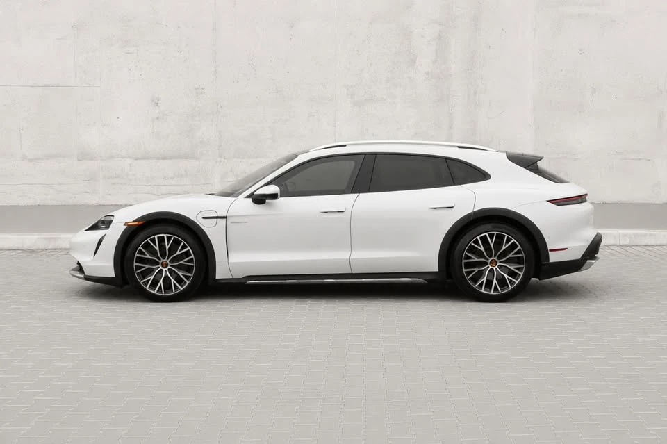 2022 Porsche Taycan - Image 3 of 10