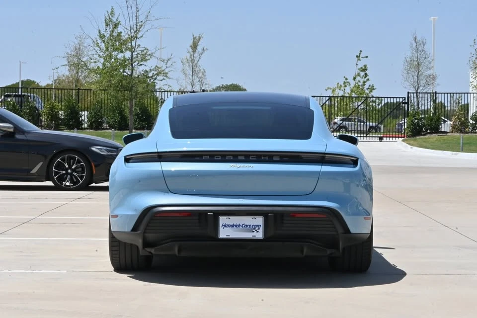2022 Porsche Taycan - Image 6 of 18