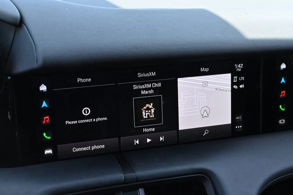 2022 Porsche Taycan - Image 13 of 18