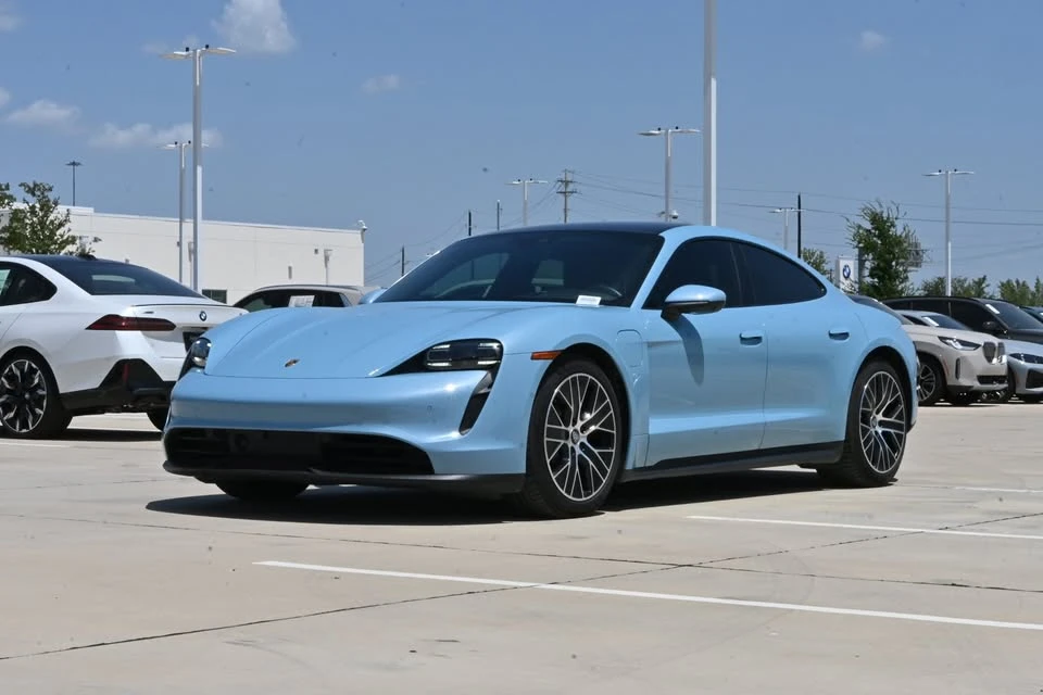 2022 Porsche Taycan - Image 3 of 18