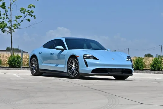 2022 Porsche Taycan RWD