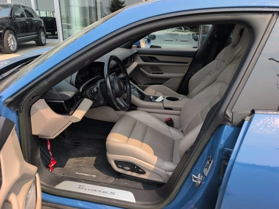 2022 Porsche Taycan - Image 10 of 17