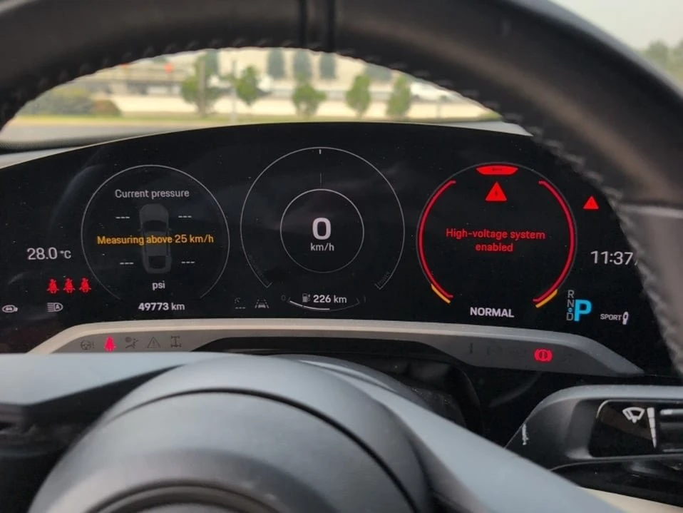 2022 Porsche Taycan - Image 13 of 17