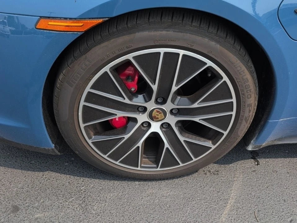 2022 Porsche Taycan - Image 8 of 17