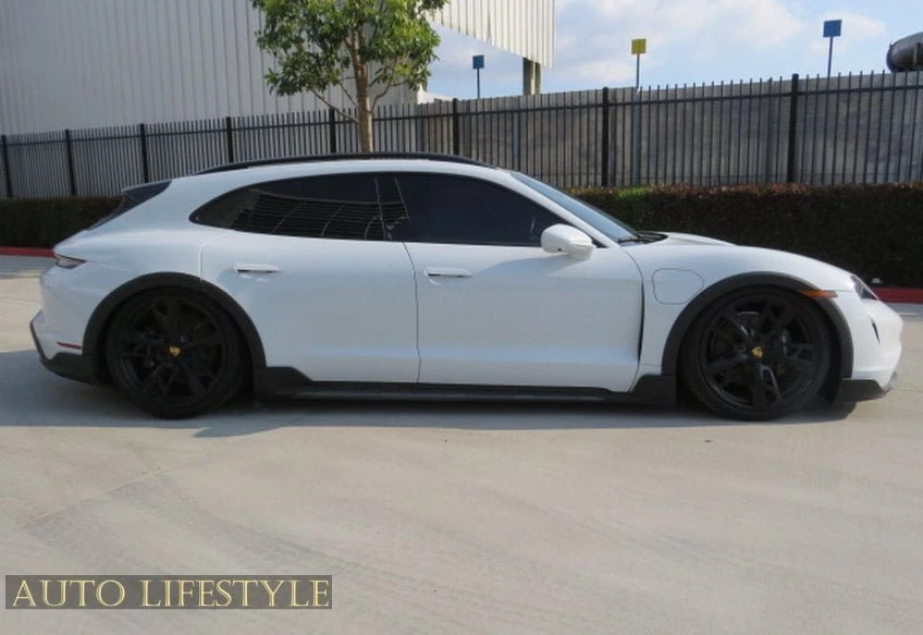 2022 Porsche Taycan - Image 5 of 20