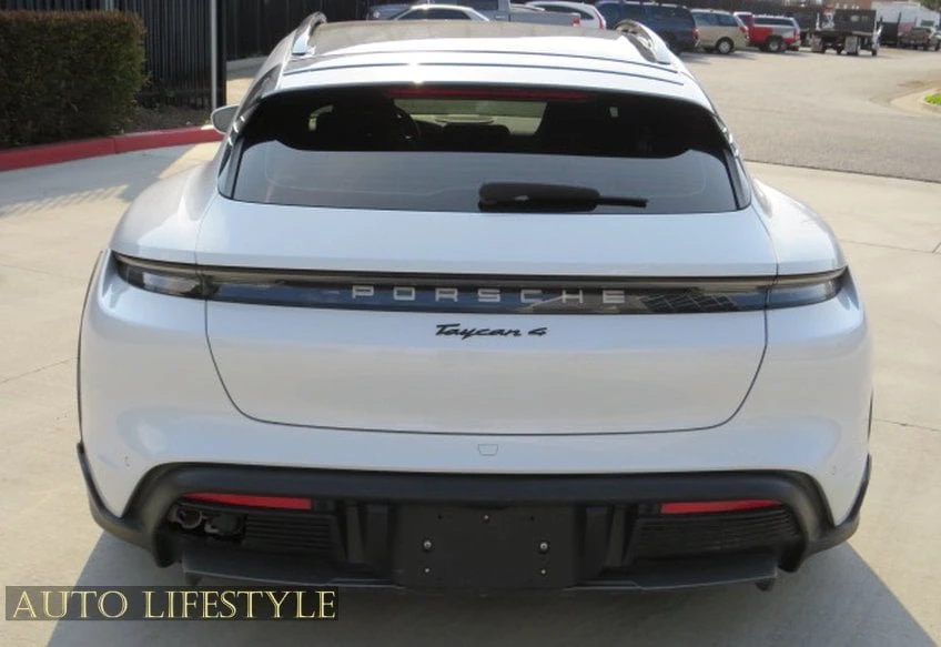 2022 Porsche Taycan - Image 12 of 20