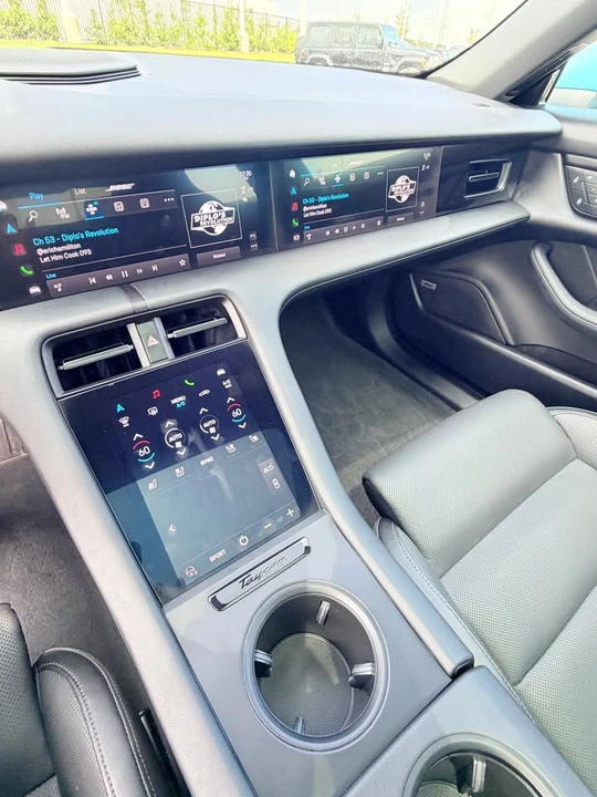 2022 Porsche Taycan - Image 10 of 12