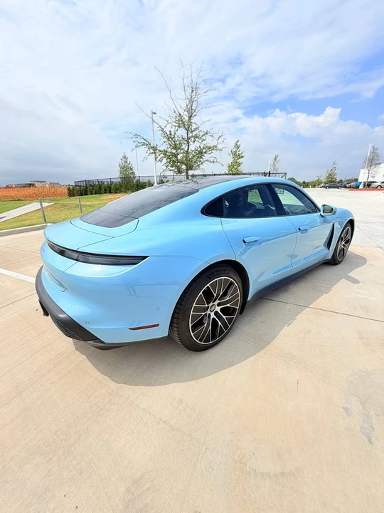 2022 Porsche Taycan - Image 3 of 12