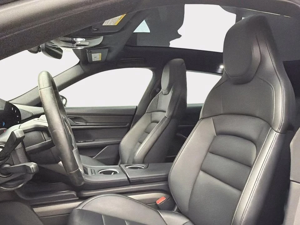2022 Porsche Taycan - Image 5 of 8