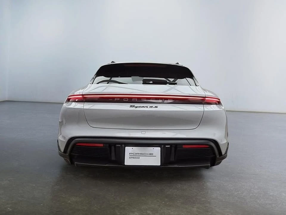 2022 Porsche Taycan - Image 6 of 8