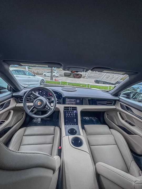 2022 Porsche Taycan - Image 4 of 6