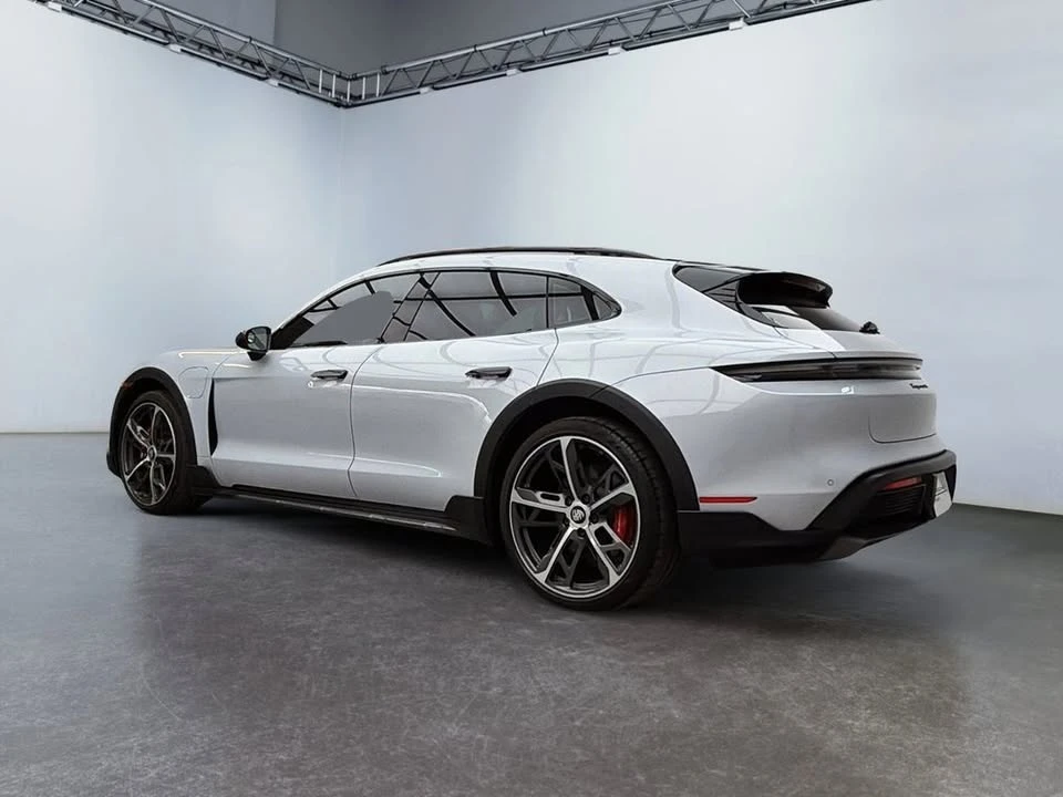 2022 Porsche Taycan - Image 3 of 8