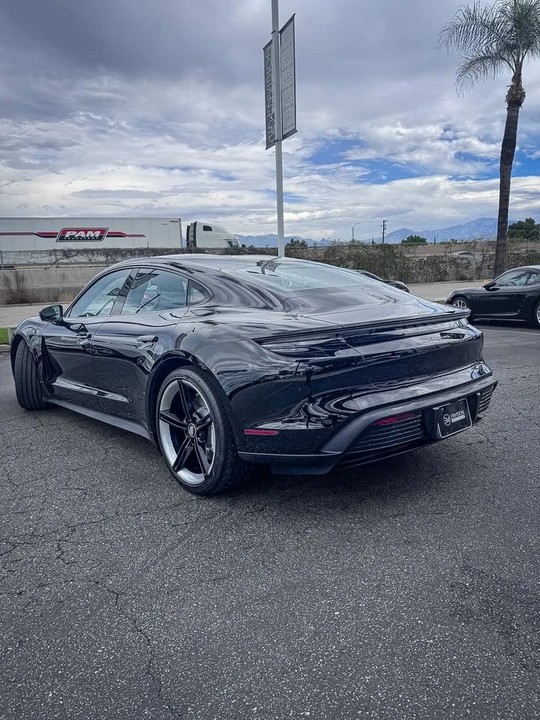2022 Porsche Taycan - Image 3 of 6