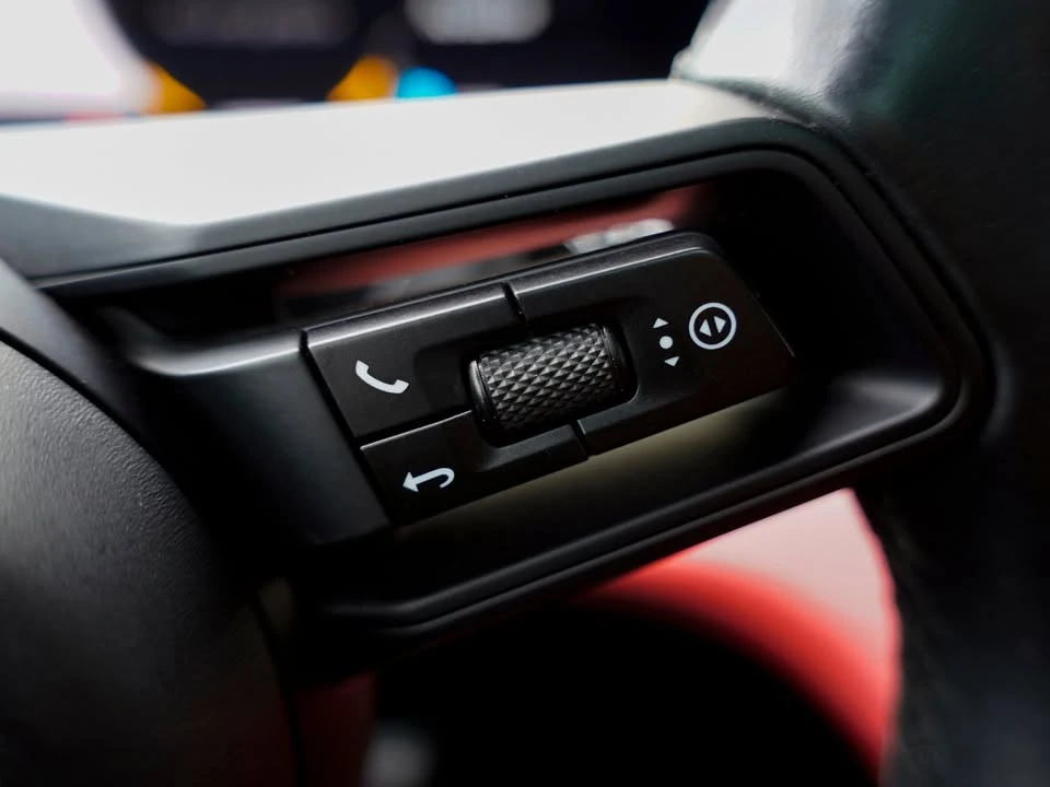 2022 Porsche Taycan - Image 18 of 20
