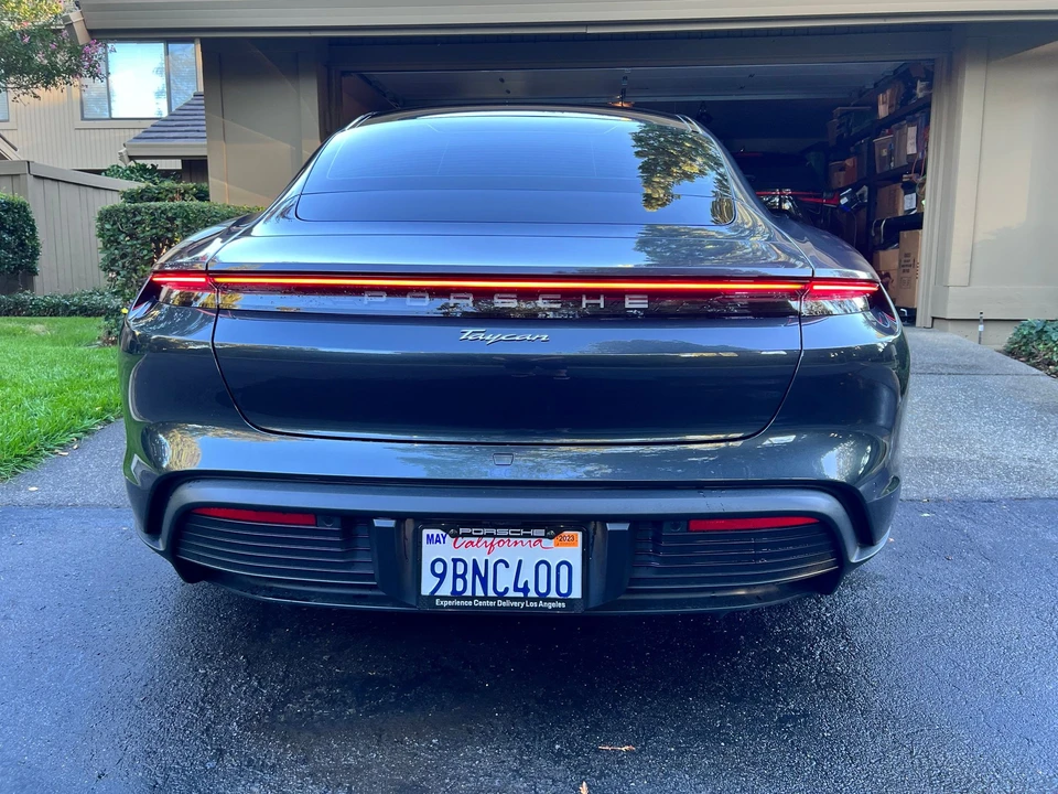 2022 Porsche Taycan - Image 9 of 10
