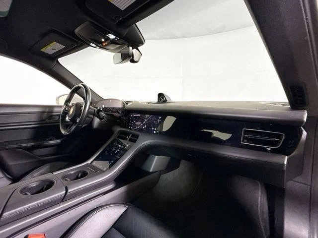 2022 Porsche Taycan - Image 17 of 20