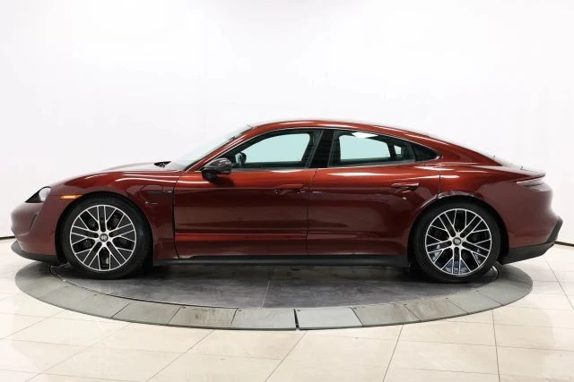 2022 Porsche Taycan - Image 7 of 12