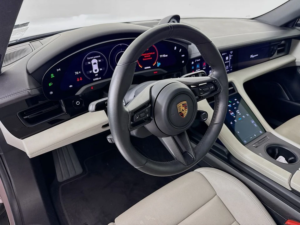 2022 Porsche Taycan - Image 4 of 12