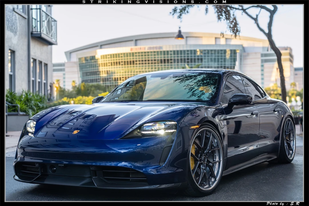 2022 Porsche Taycan Turbo S - Image 9 of 31