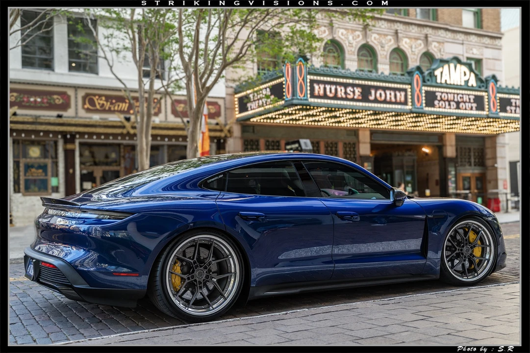 2022 Porsche Taycan Turbo S - Image 12 of 31