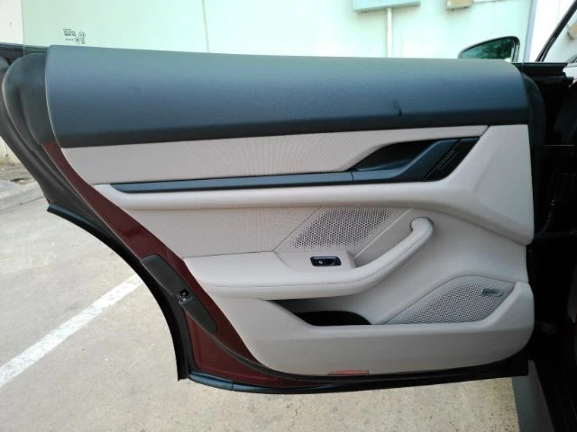 2022 Porsche Taycan - Image 17 of 31