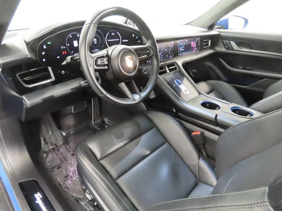 2022 Porsche Taycan Turbo S - Image 4 of 5
