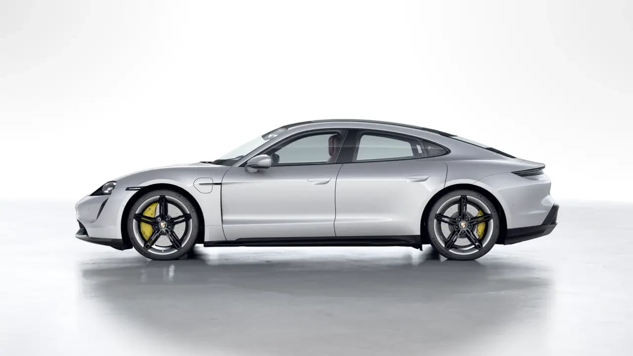 2022 Porsche Taycan Turbo S - Image 16 of 30